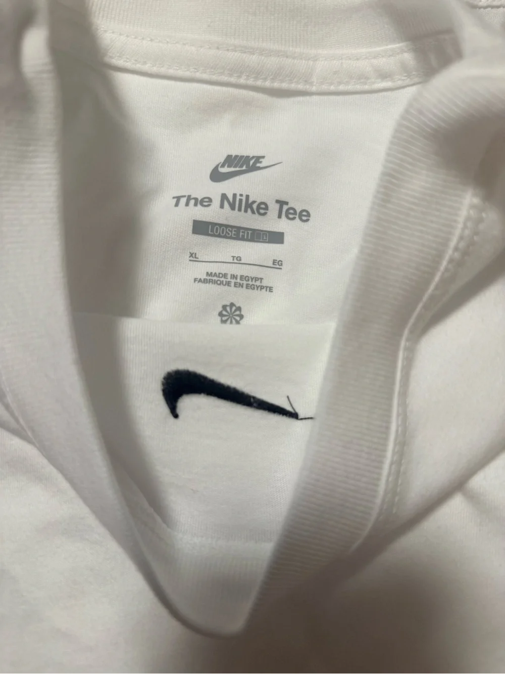 Nike Women's Short Sleeve Loose Fit T-Shirt XL NWT White